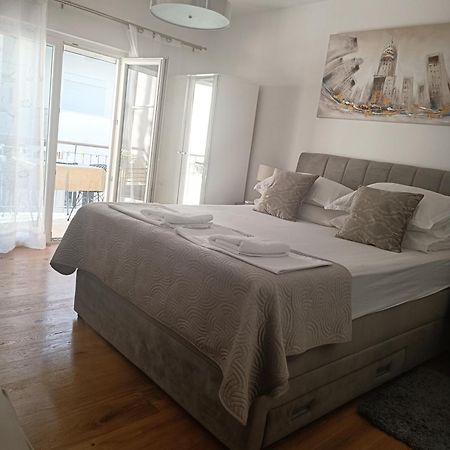Apartment Golden Sunrise - 4 Ul.Petra Svacica11 Baška Voda Extérieur photo
